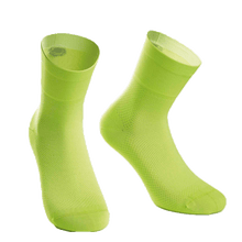 Load image into Gallery viewer, Assos Mille GT Socks (Visibility Green)